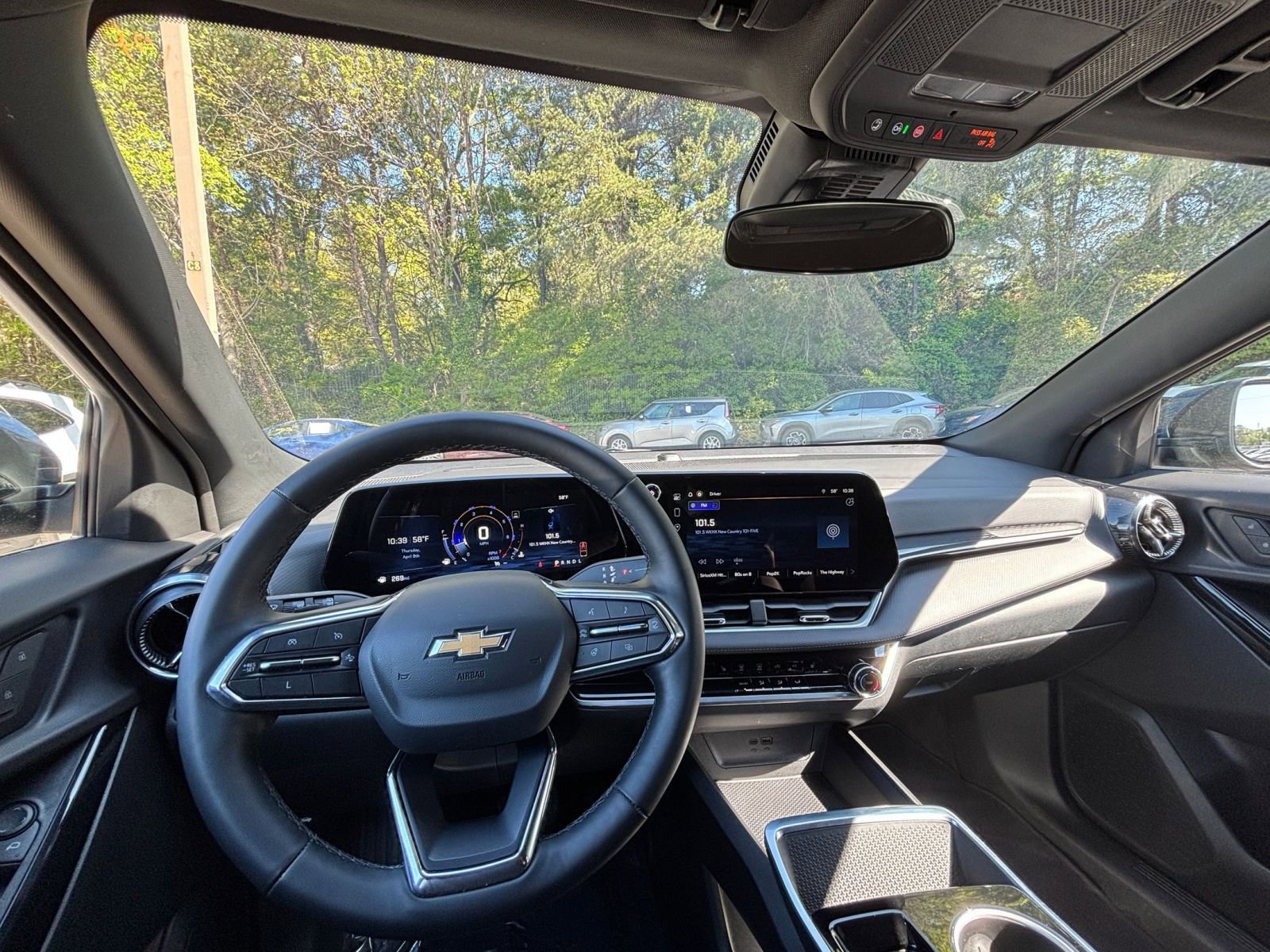 Used 2025 Chevrolet Equinox LT FWD image 34