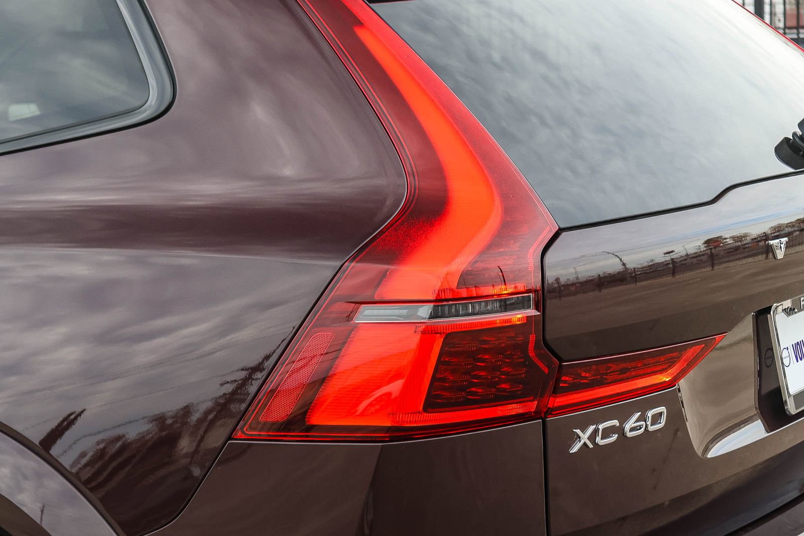 New 2026 Volvo XC60 T8 Ultra w/ Climate Package image 11