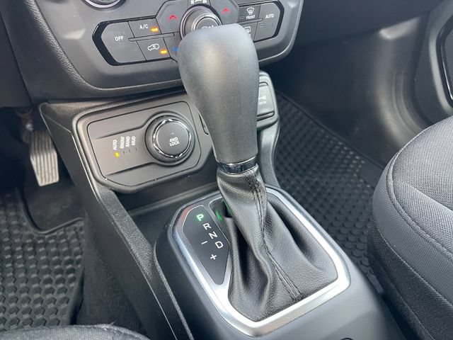Used 2018 Jeep Renegade Altitude AWD/4WD image 22