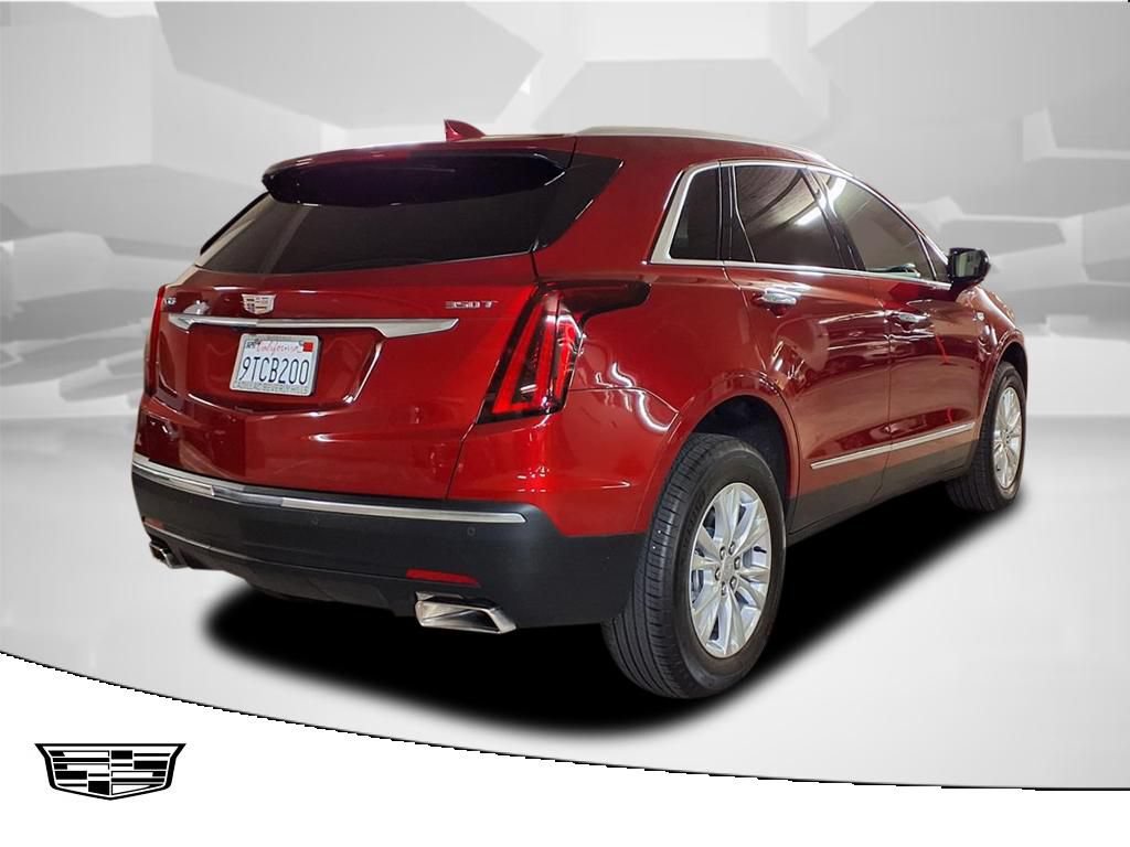 Certified 2024 Cadillac XT5 Luxury FWD image 2