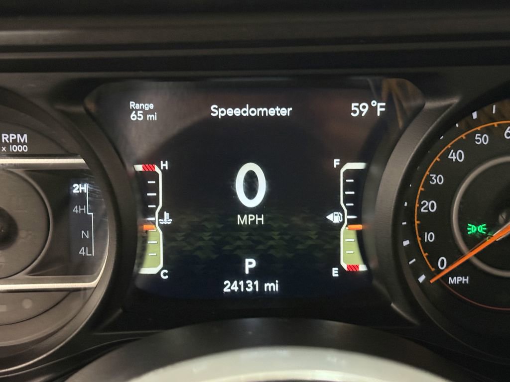 Used 2024 Jeep Wrangler Unlimited Sahara w/ Technology Group AWD/4WD image 76