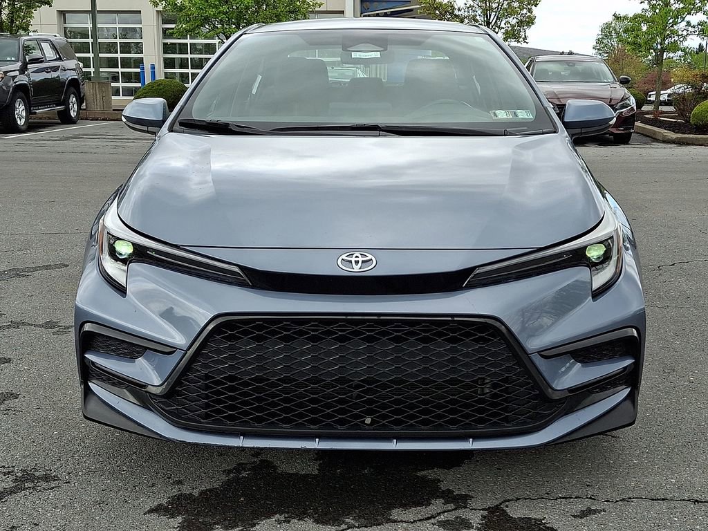 Used 2023 Toyota Corolla SE FWD image 4