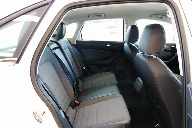 New 2025 Volkswagen Jetta SE image 14