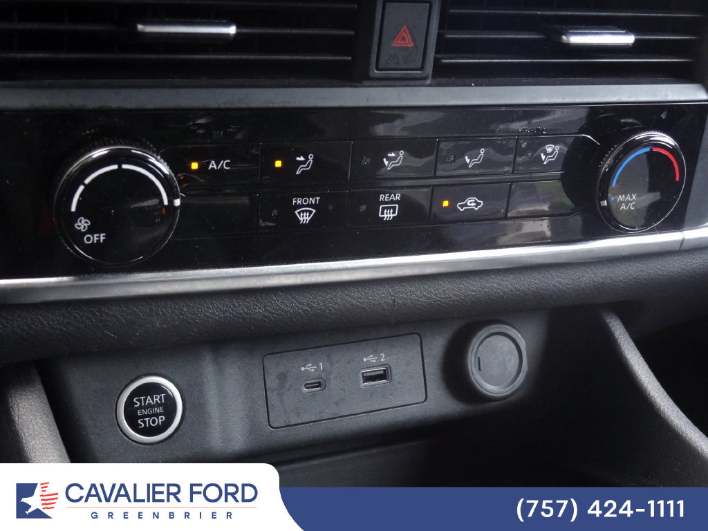 Used 2023 Nissan Rogue S AWD/4WD image 24