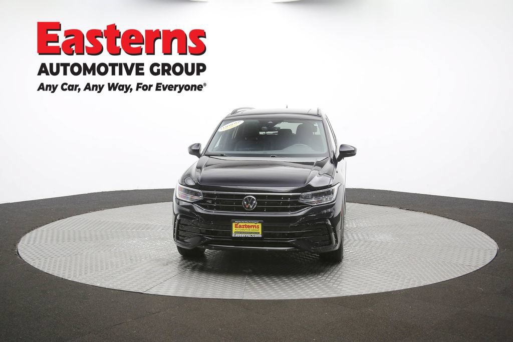 Used 2024 Volkswagen Tiguan SE R-Line AWD/4WD image 40