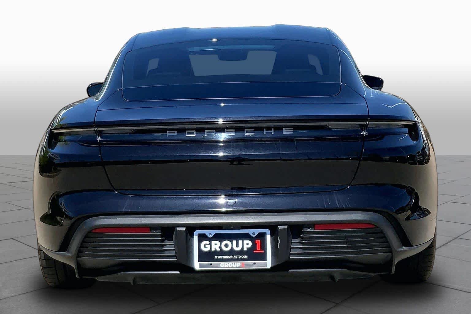 Used 2022 Porsche Taycan RWD image 4