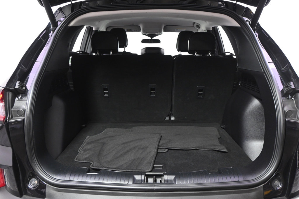 Used 2025 Ford Escape SE FWD image 19