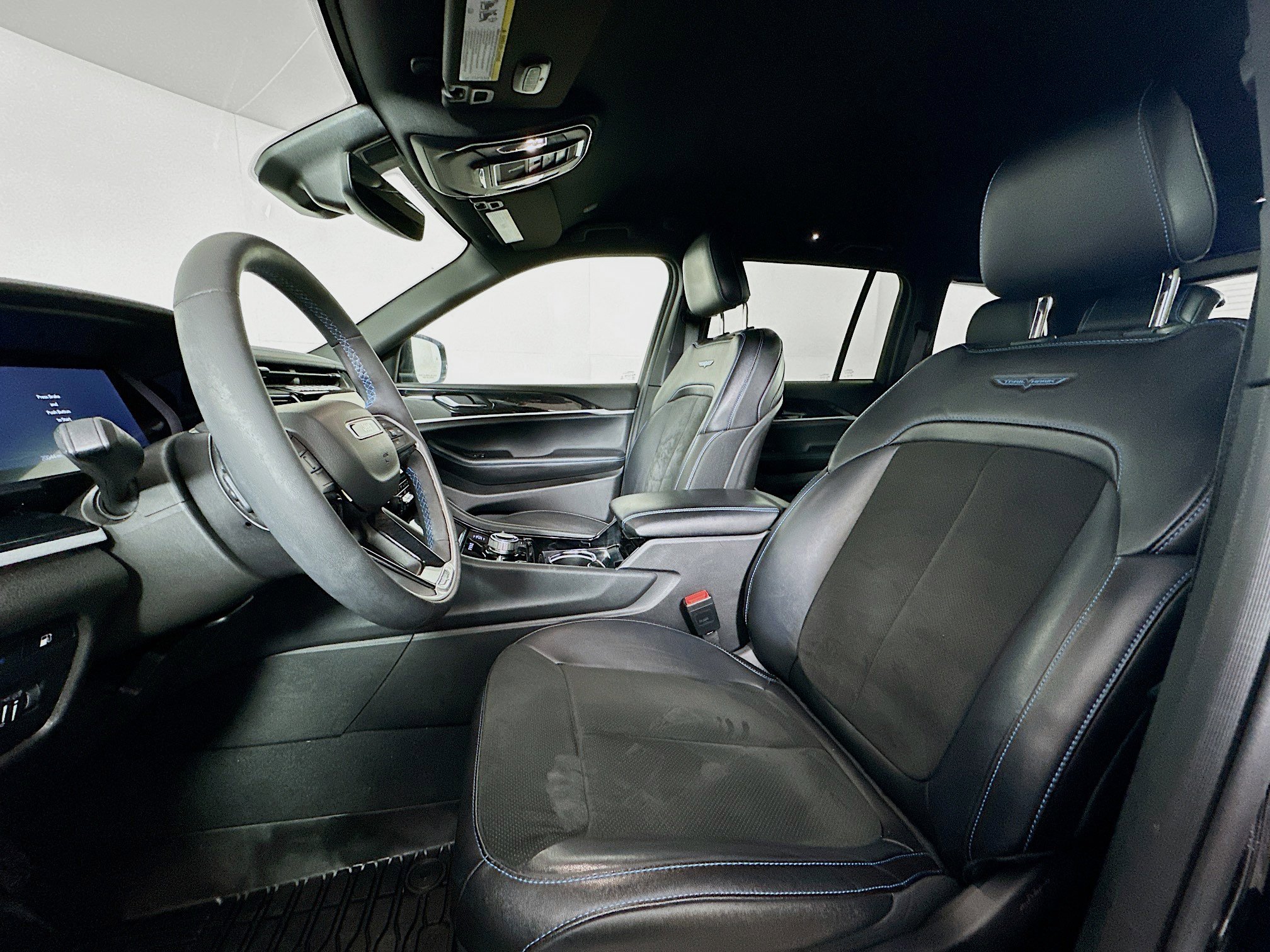 Used 2022 Jeep Grand Cherokee Trailhawk image 13