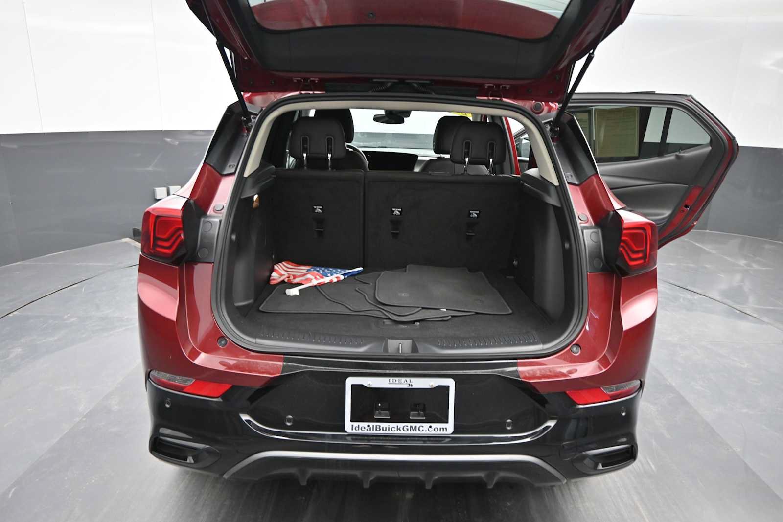 Used 2025 Buick Encore GX Sport Touring w/ Advanced Technology Package AWD/4WD image 14