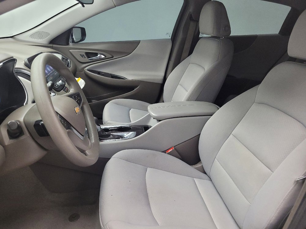 Used 2021 Chevrolet Malibu LT FWD image 17