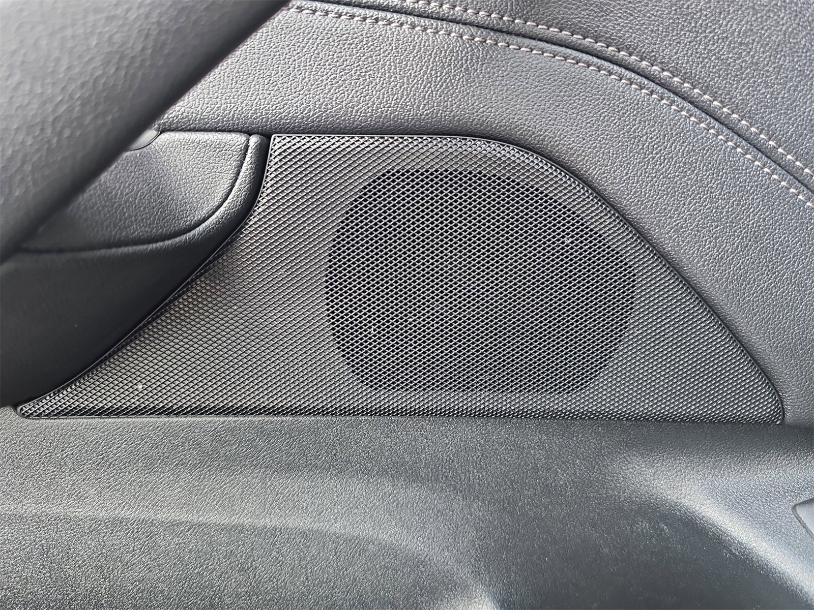 Used 2022 BMW 540i xDrive w/ Convenience Package image 15