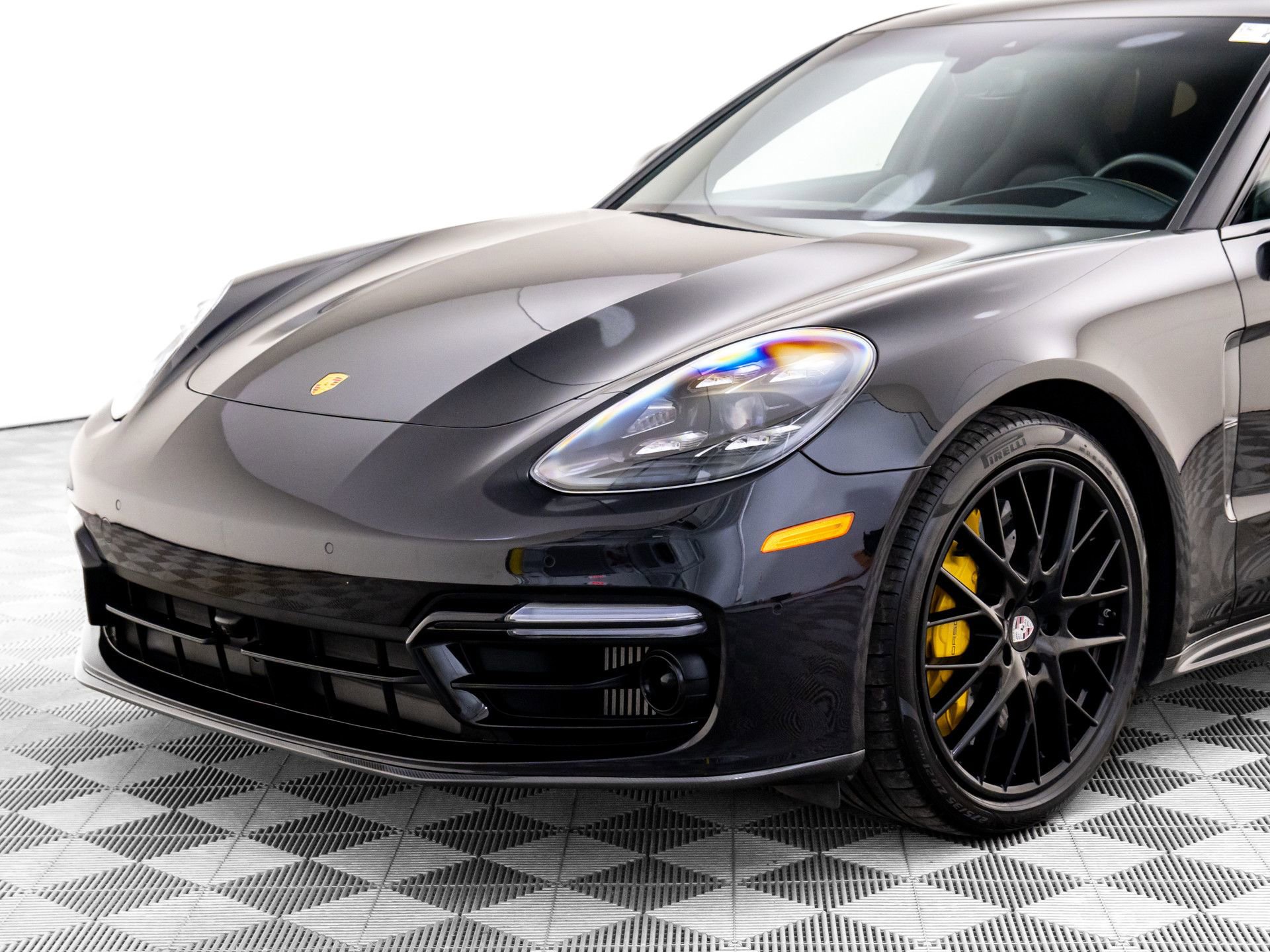 Used 2022 Porsche Panamera Turbo S image 41