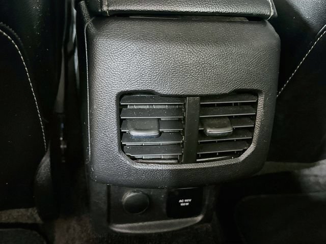 Used 2017 Ford Fusion Energi Titanium FWD image 31