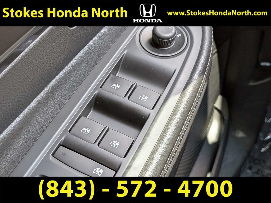 Used 2021 Buick Encore Preferred w/ Safety Package FWD image 25