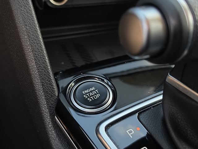 Certified 2025 Kia Sportage EX FWD image 29