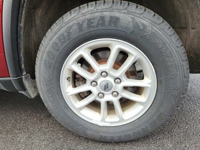 Used 2019 Jeep Grand Cherokee Laredo image 42