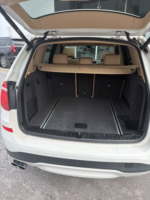 Used 2016 BMW X3 xDrive28i image 9