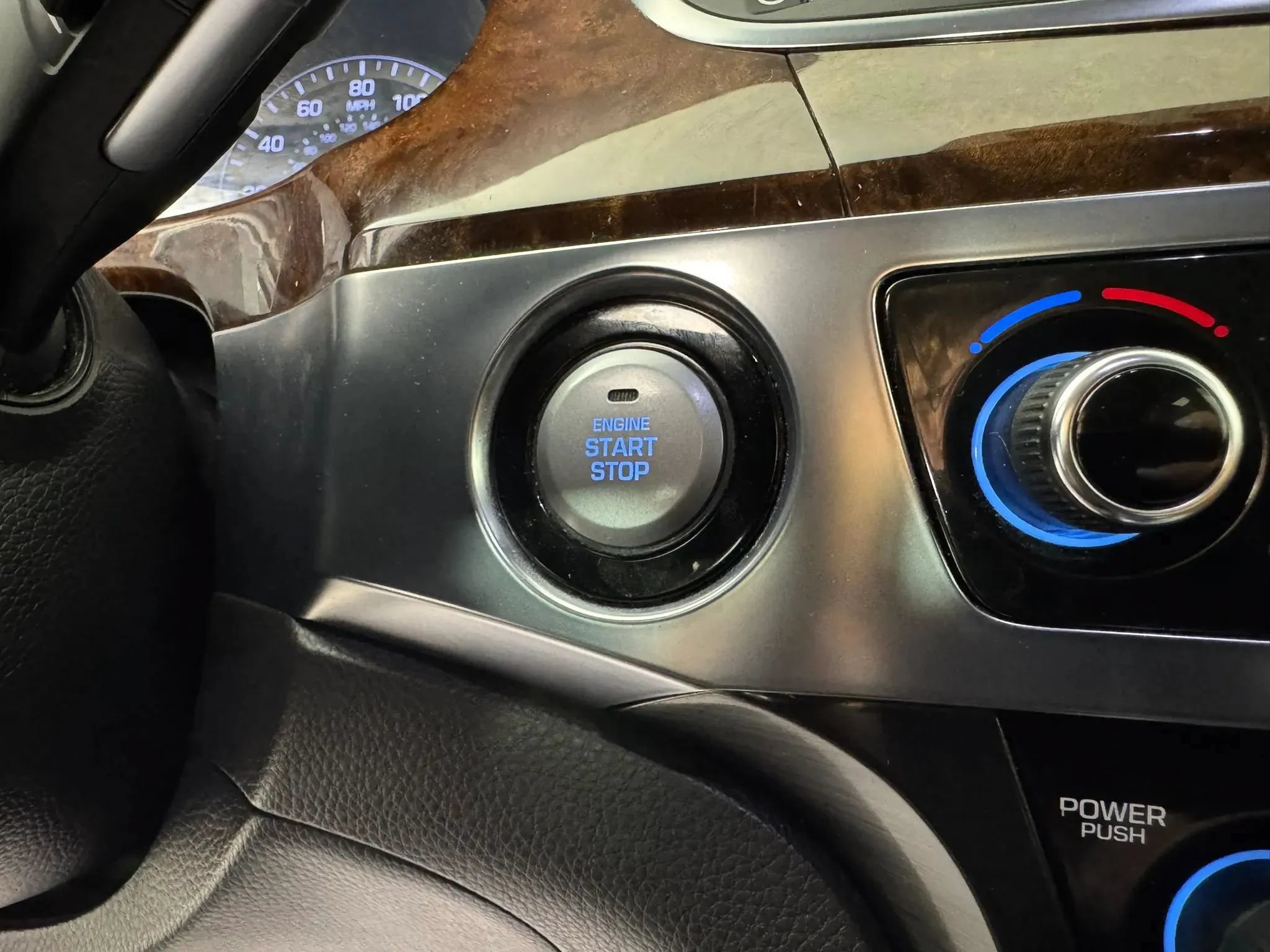Used 2014 Hyundai Equus Signature RWD image 17