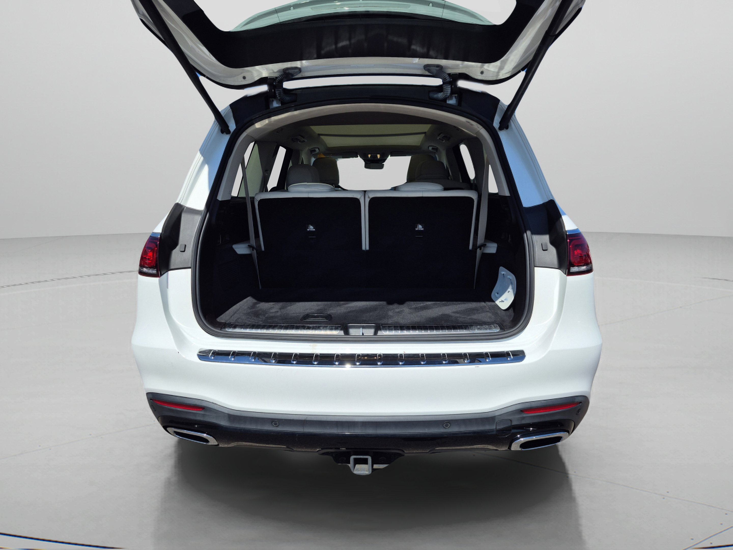 Used 2023 Mercedes-Benz GLS 450 4MATIC w/ AMG Line Exterior image 11