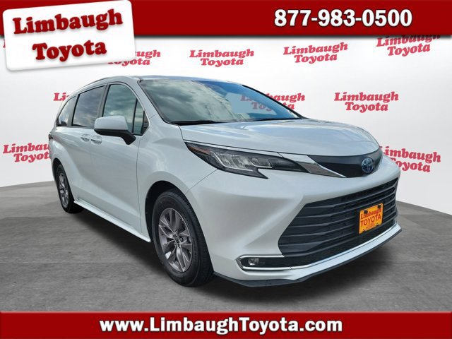 Used 2023 Toyota Sienna XLE