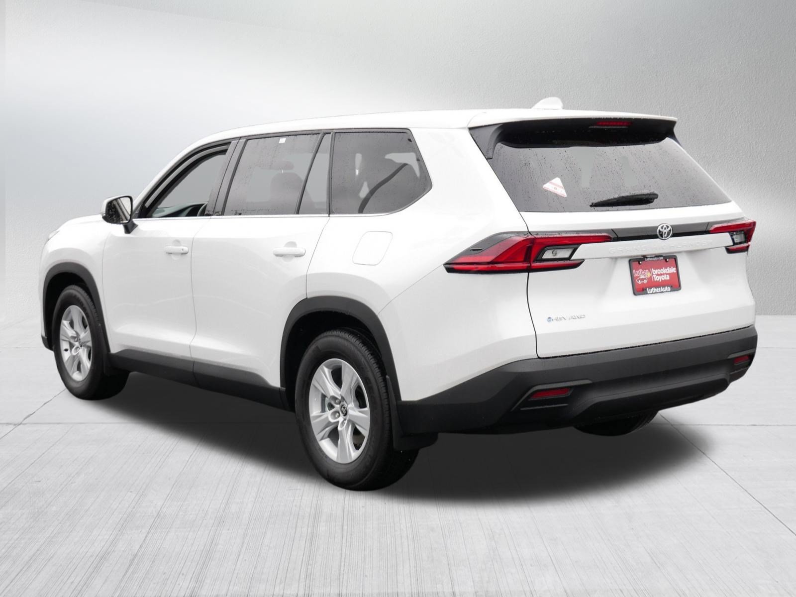 Certified 2026 Toyota Grand Highlander AWD Hybrid image 5