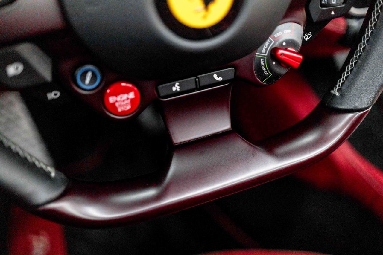 Used 2020 Ferrari Portofino RWD image 78