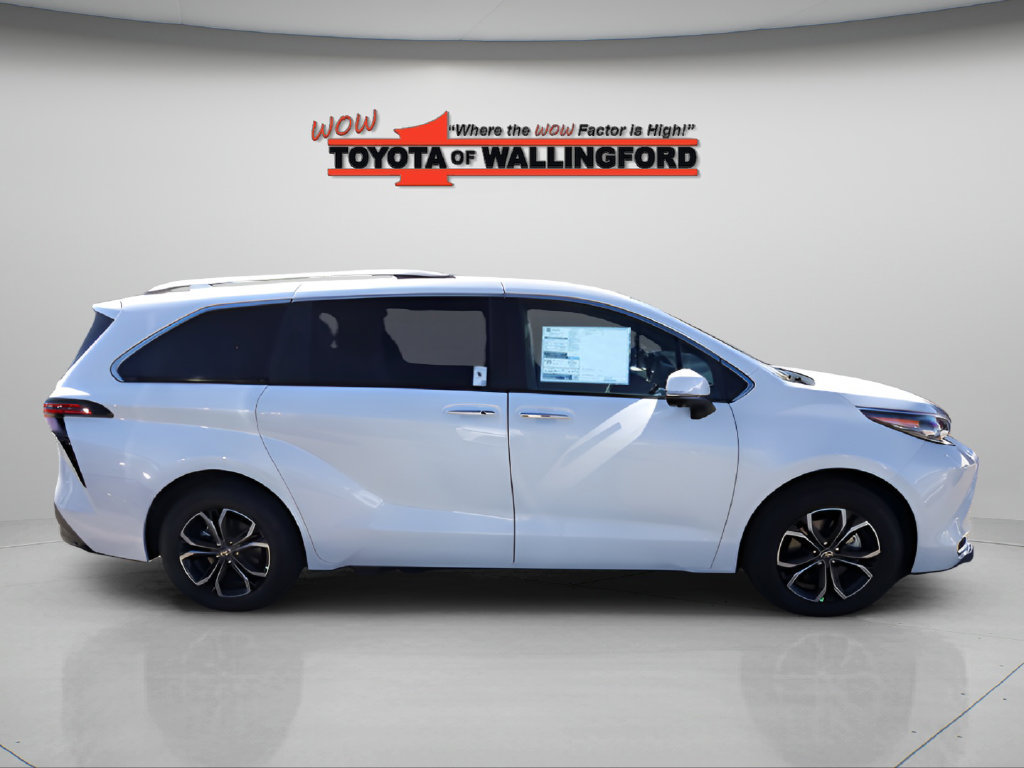 New 2026 Toyota Sienna Platinum AWD/4WD image 4