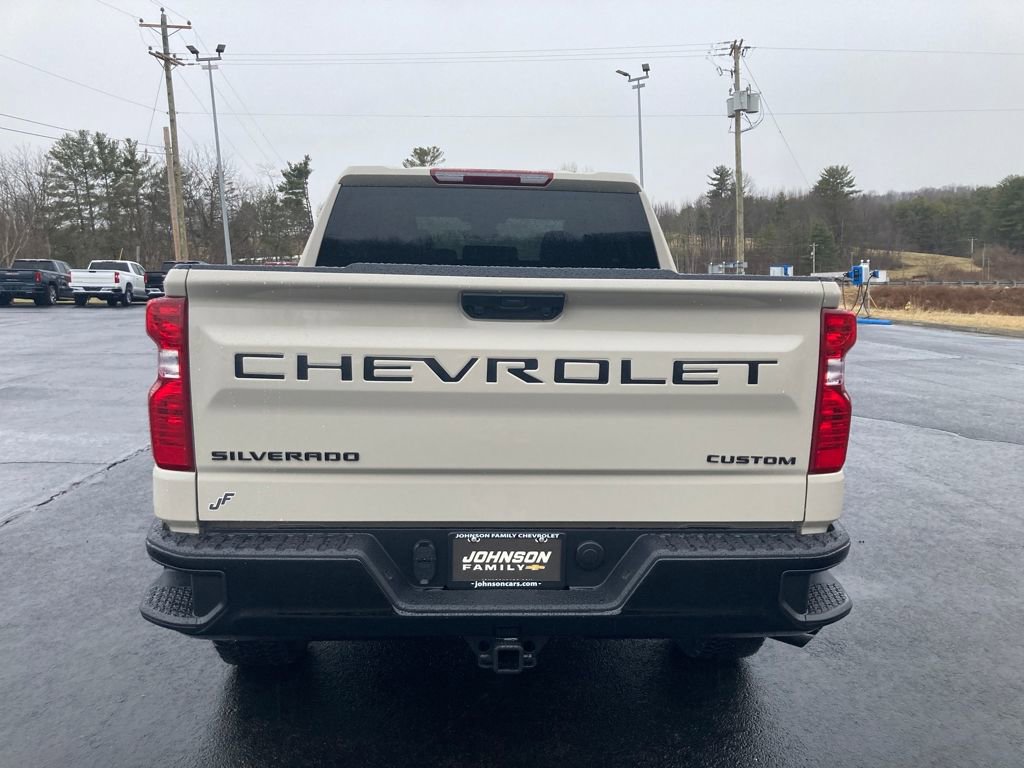 New 2026 Chevrolet Silverado 1500 Custom Trail Boss w/ Turbomax Blackout Package image 6