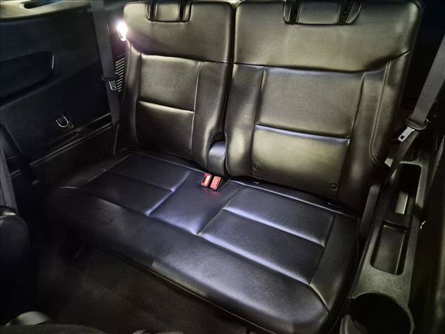 Used 2022 Ford Explorer XLT w/ Equipment Group 202A AWD/4WD image 19