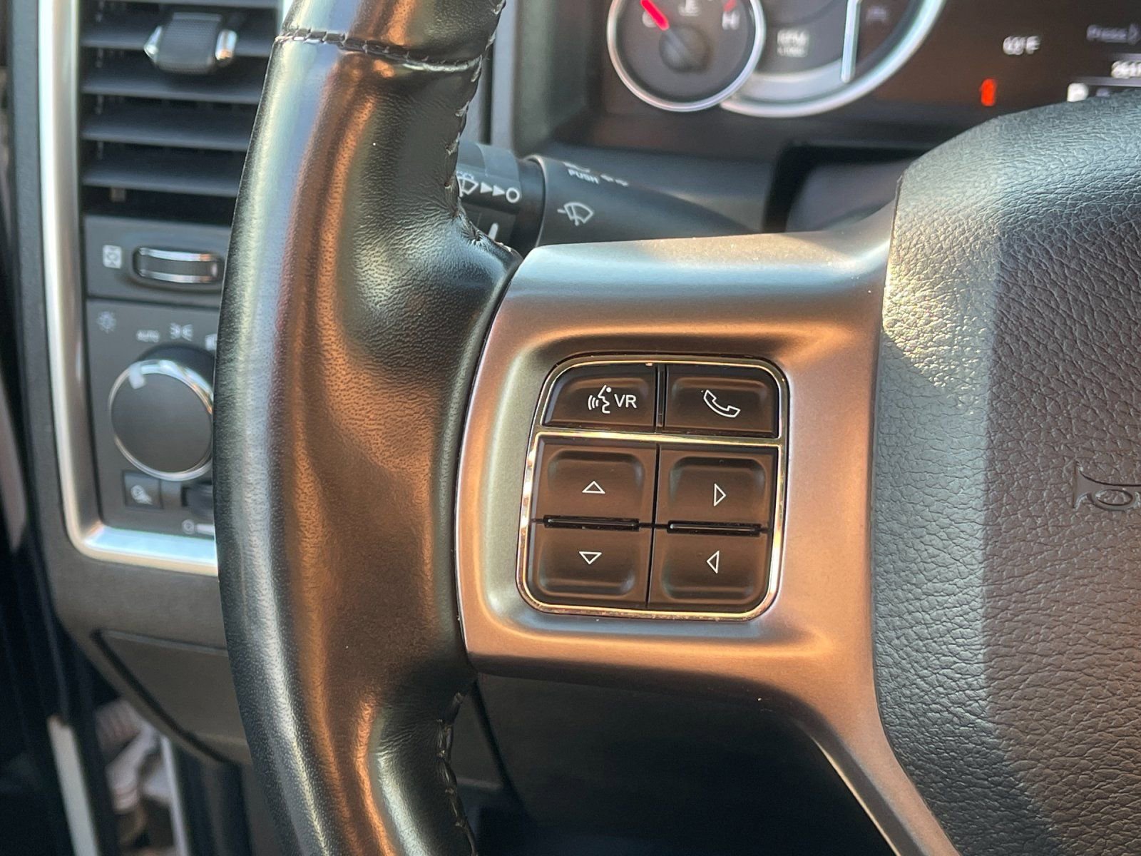 Used 2022 RAM 1500 Classic SLT w/ Electronics Convenience Group image 25