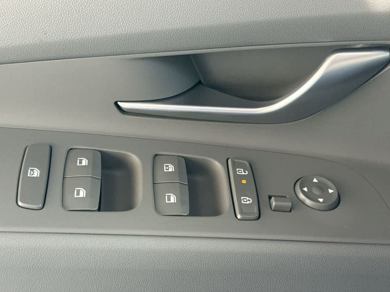 New 2026 Hyundai Elantra Sport FWD image 17