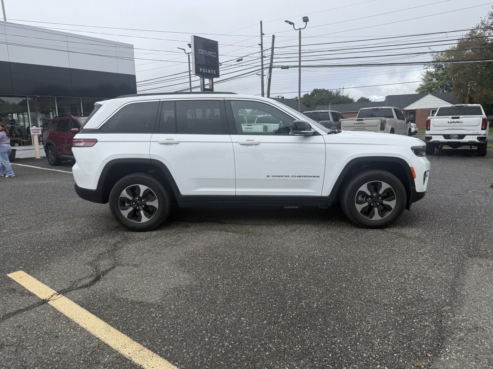 Used 2025 Jeep Grand Cherokee Limited 4xe AWD/4WD image 2