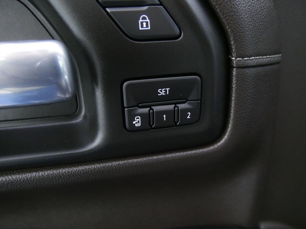 Used 2019 GMC Sierra 1500 SLT w/ SLT Premium Plus Package AWD/4WD image 19