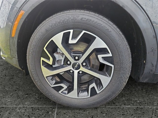 Used 2023 Kia Sportage EX image 14