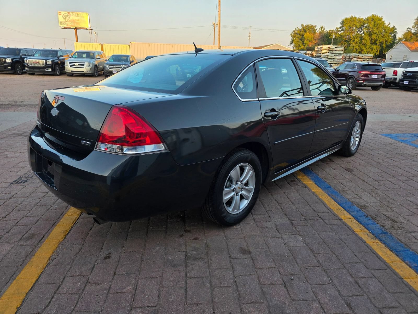 Used 2014 Chevrolet Impala Limited LS FWD image 5