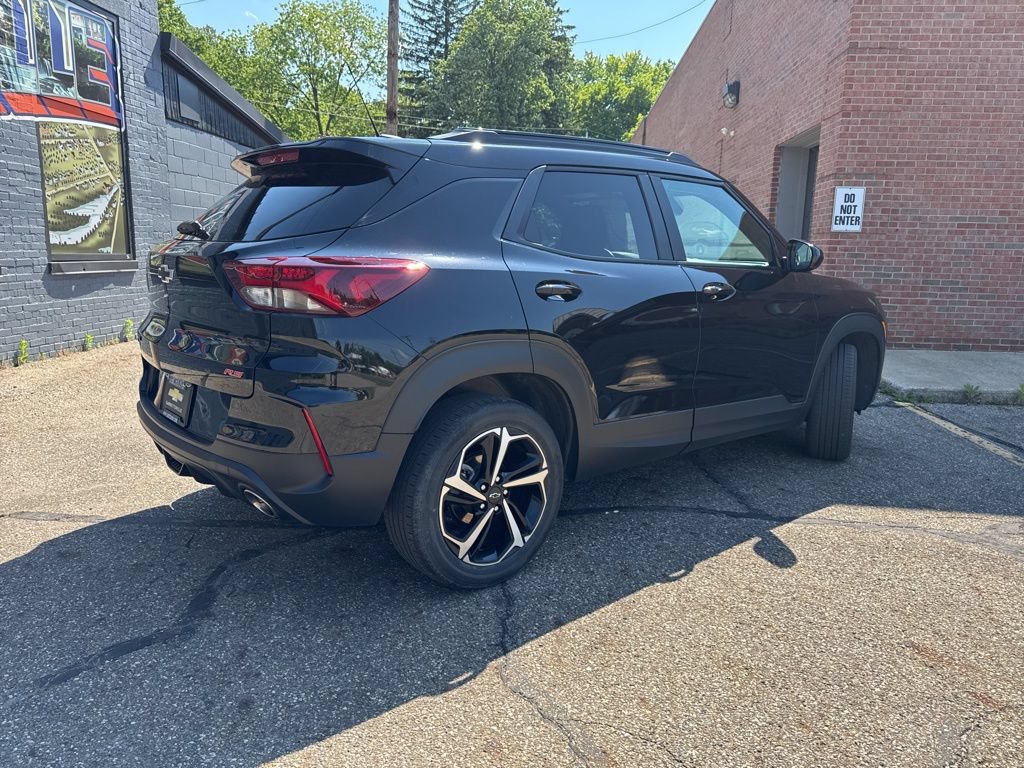 Used 2023 Chevrolet TrailBlazer RS AWD/4WD image 4
