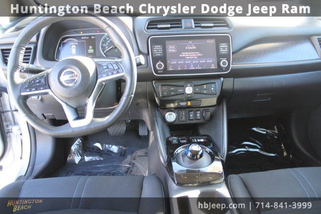 Used 2022 Nissan Leaf SV image 12