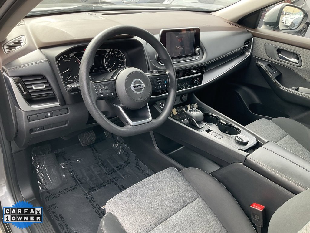 Used 2021 Nissan Rogue SV image 6