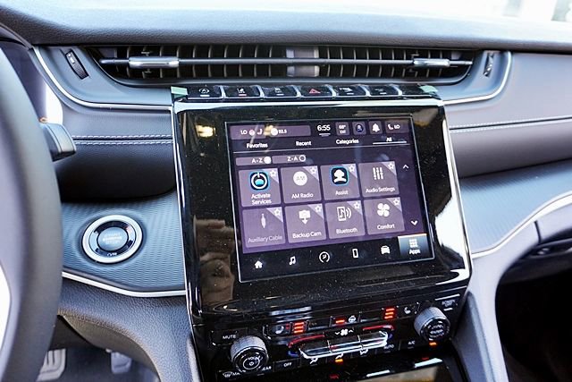 New 2025 Jeep Grand Cherokee L Altitude X image 31