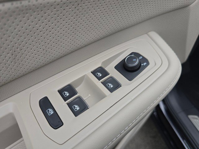 New 2026 Volkswagen Atlas SE image 25