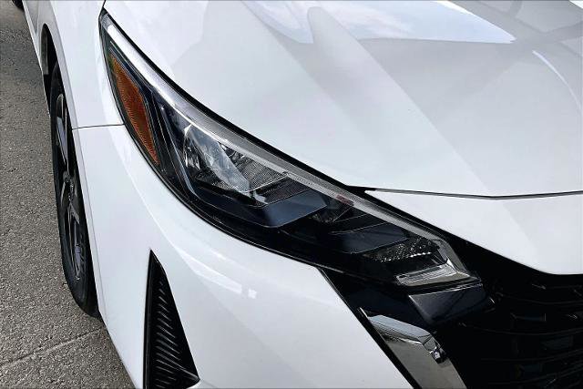 Certified 2024 Nissan Sentra SV FWD image 27