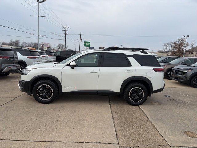 New 2025 Nissan Pathfinder Rock Creek image 3