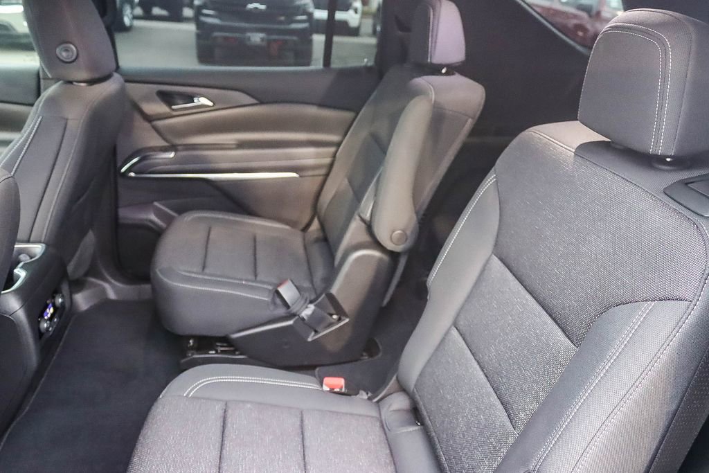Used 2026 Chevrolet Traverse LT w/ Driver Confidence Package image 17