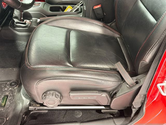 Used 2019 Jeep Wrangler Unlimited Rubicon w/ Uconnect 4C Nav & Sound Group image 17