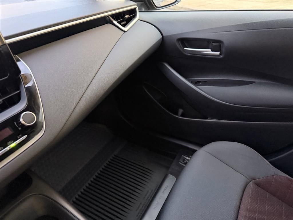 Used 2026 Toyota Corolla SE image 22
