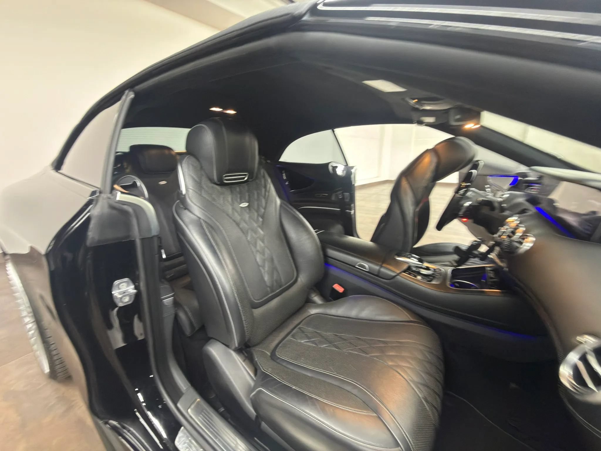 Used 2019 Mercedes-Benz S 560 Cabriolet image 35