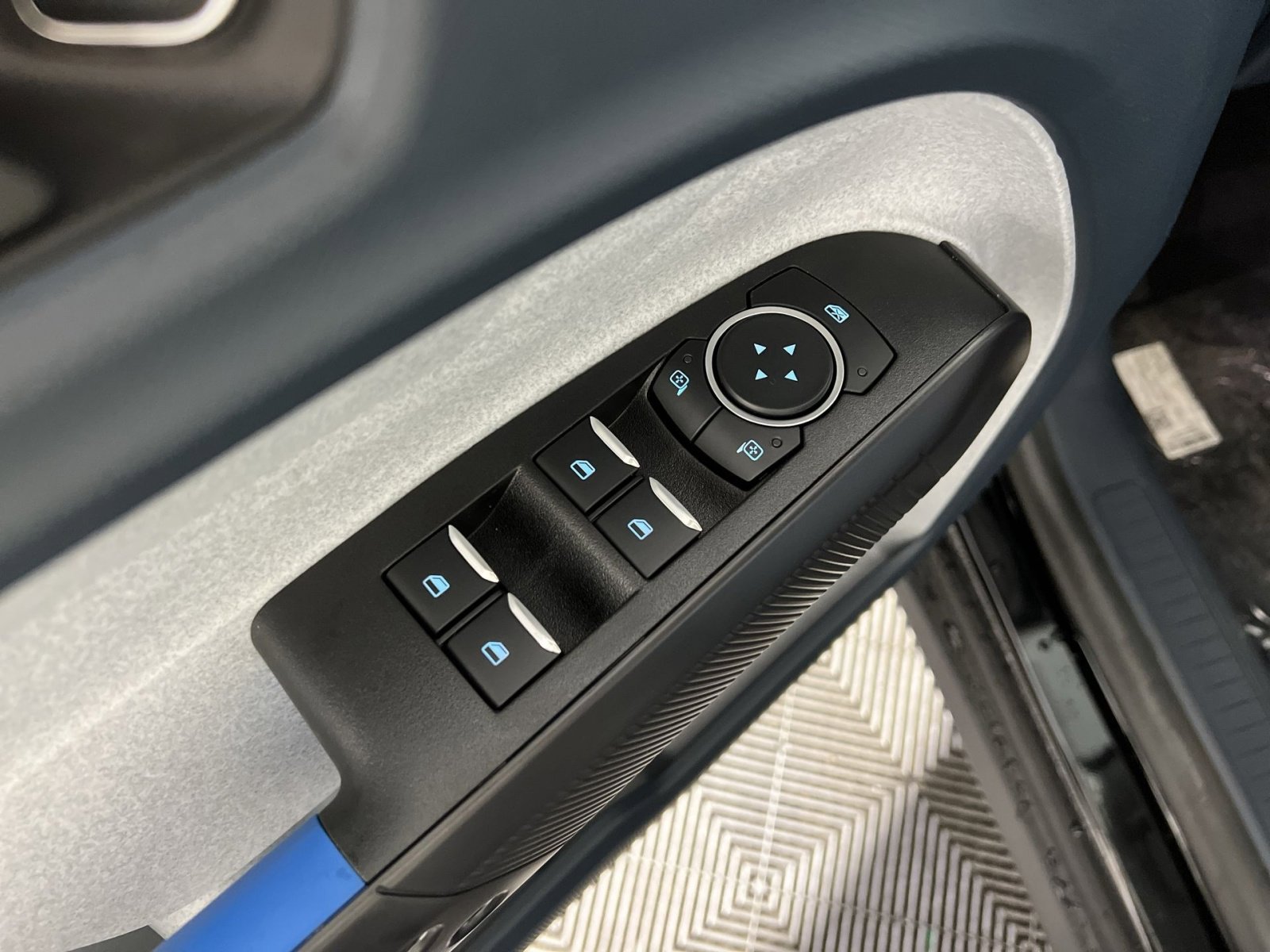 New 2026 Ford Maverick XLT w/ Equipment Group 301A image 15