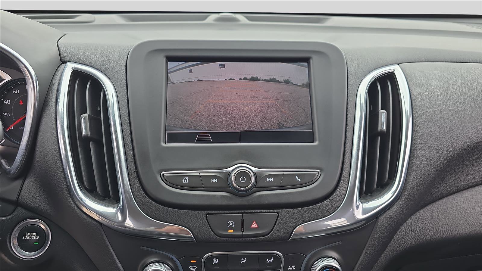 Used 2023 Chevrolet Equinox LT FWD image 22