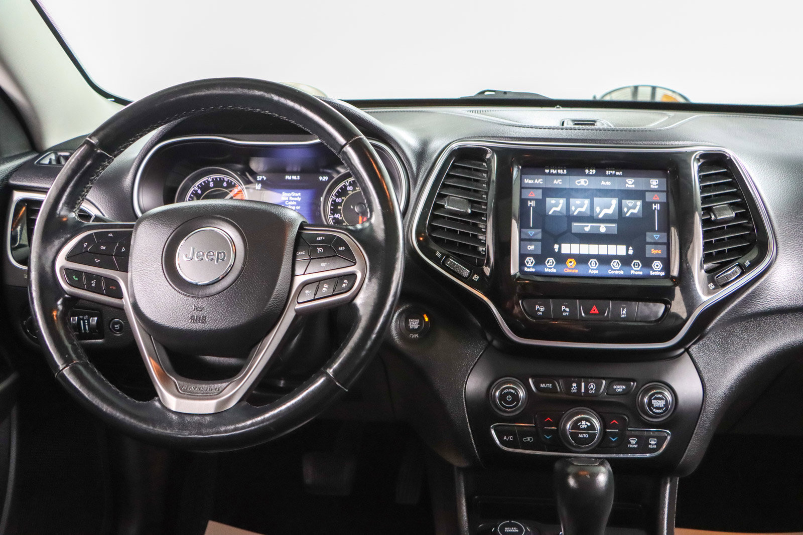 Used 2021 Jeep Cherokee Limited image 17