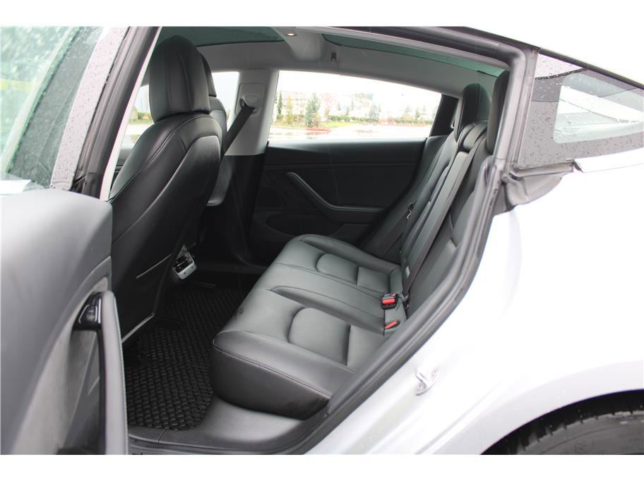 Used 2018 Tesla Model 3 Long Range image 11